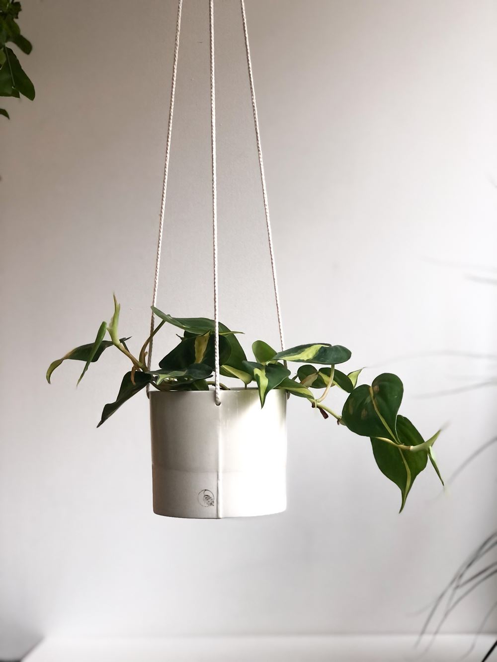 Pot suspendu - Lune - Gribouillis