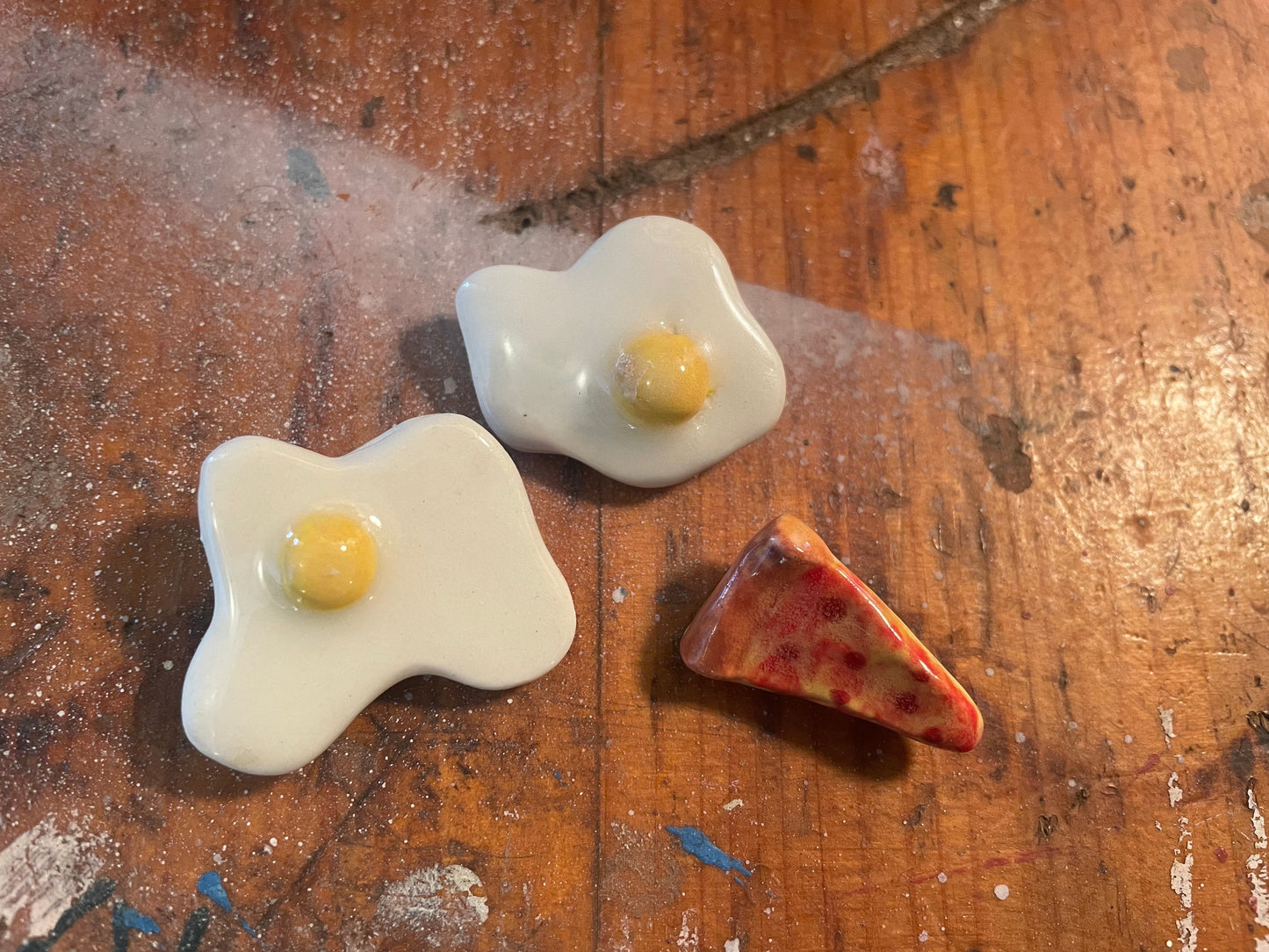 Broches