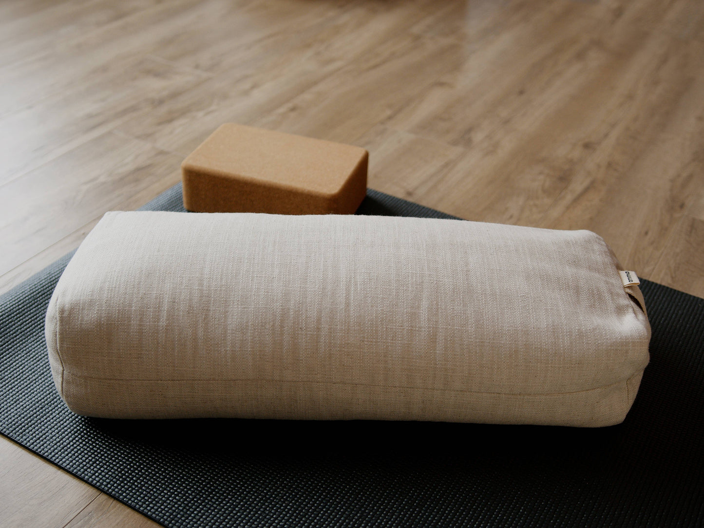 Traversin de yoga en lin sable  - Fabriqué au Canada