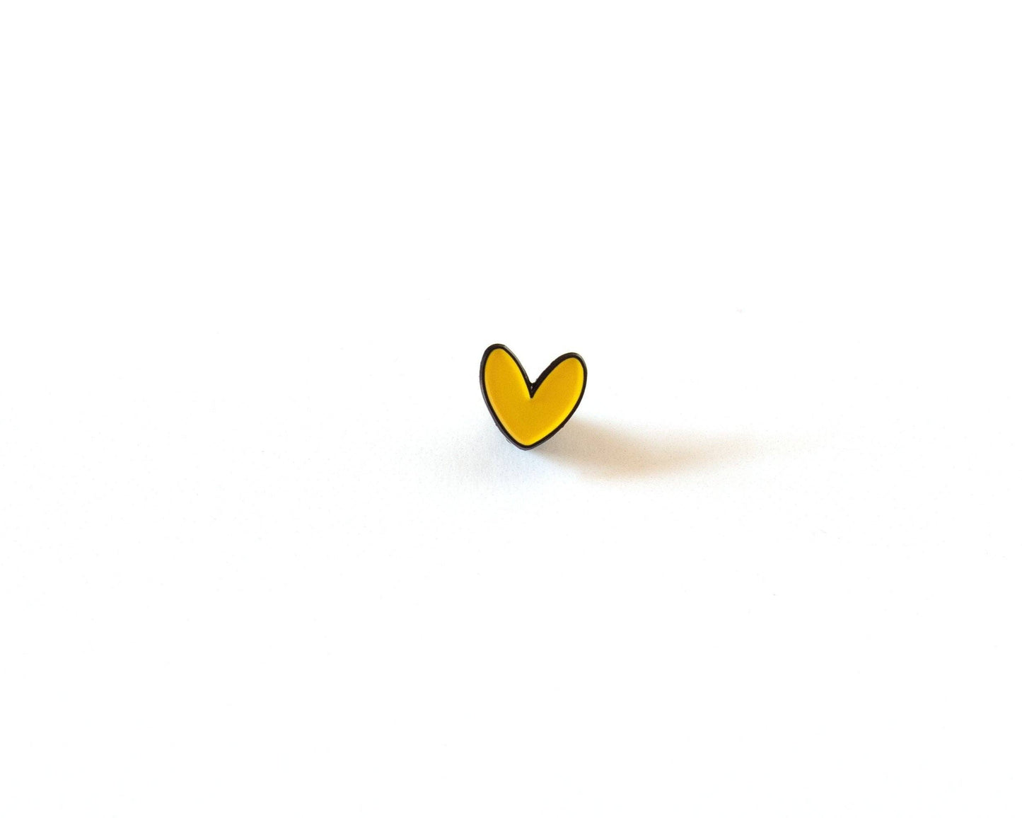 Épinglette Émaillée Petit Cœur Jaune