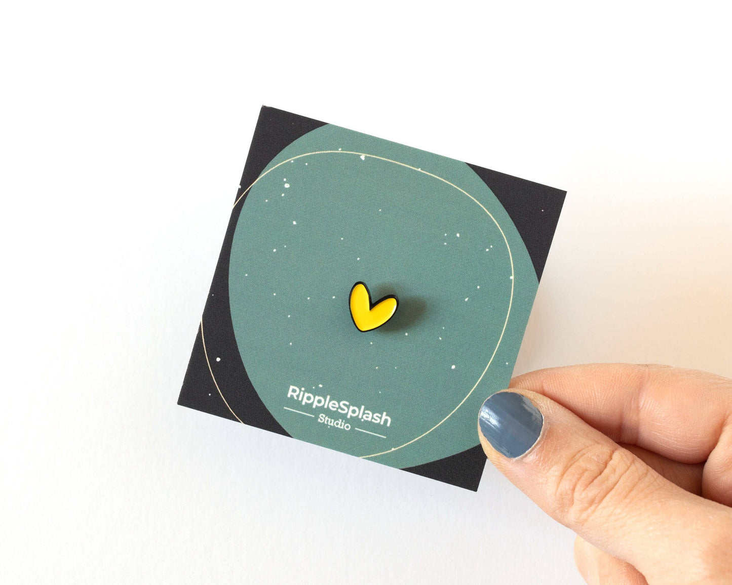 Épinglette Émaillée Petit Cœur Jaune